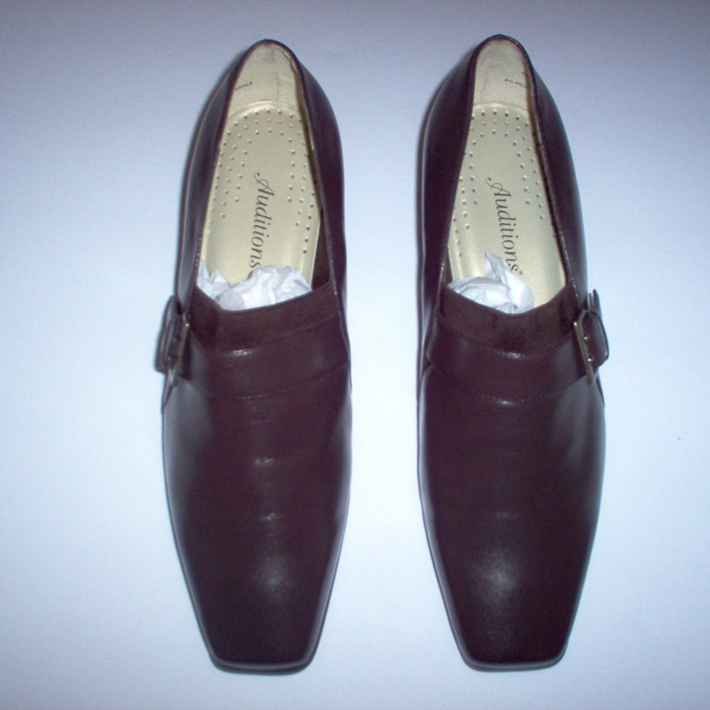 AUDITIONS, DK Brown, SIZE 11EE, FLATS